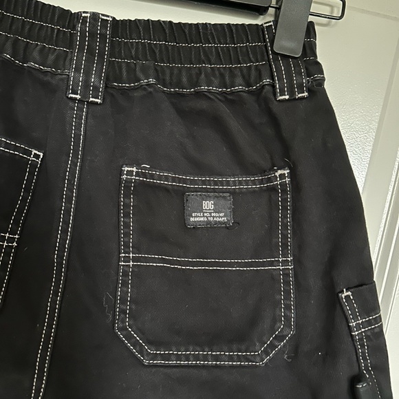 BDG urban outfitters black Women's Cargo Skate Shorts - Picture 4 of 5